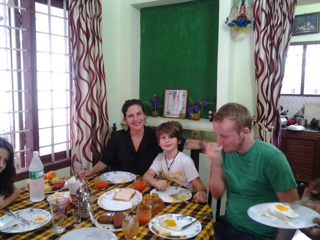Rosegarden Homestay Fort Kochi エクステリア 写真